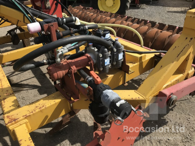 2000 McConnel Shakaerator 3.5m