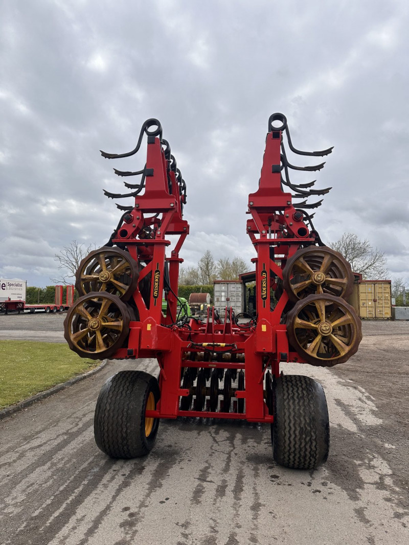 2004 Vaderstad  Rexuis Twin RST 450