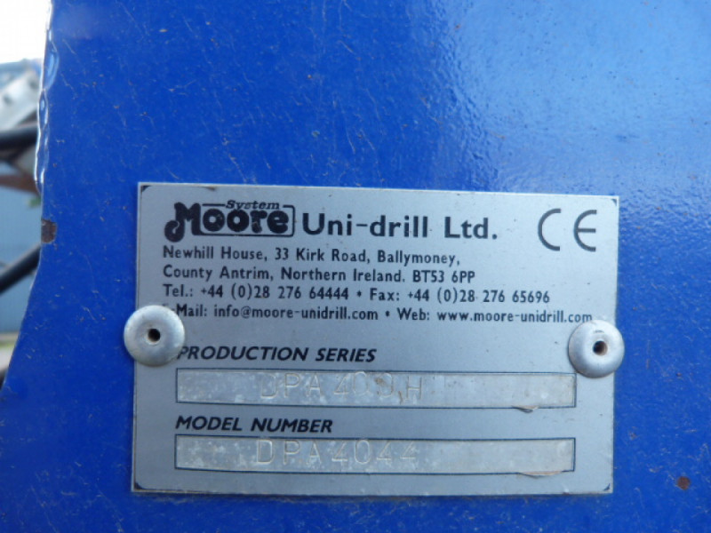 2005 Moore Uni-drill DP400A