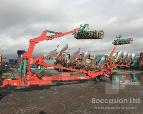 2007 Kverneland PW 100 9 furrow wagon ploughs