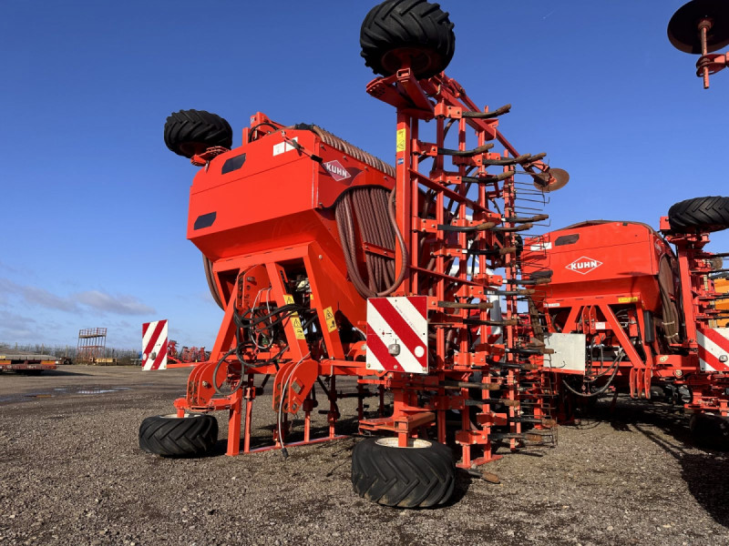 2008 Kuhn MEGANT 600-40