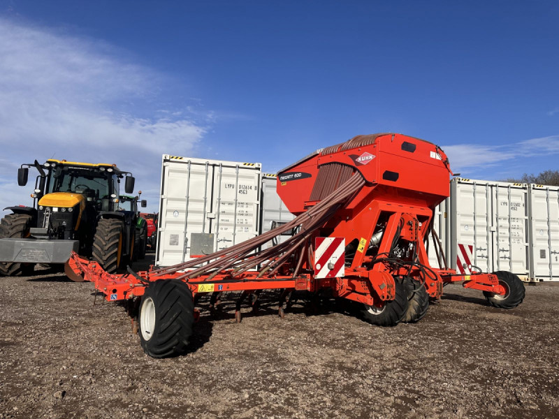 2008 Kuhn MEGANT 600-40