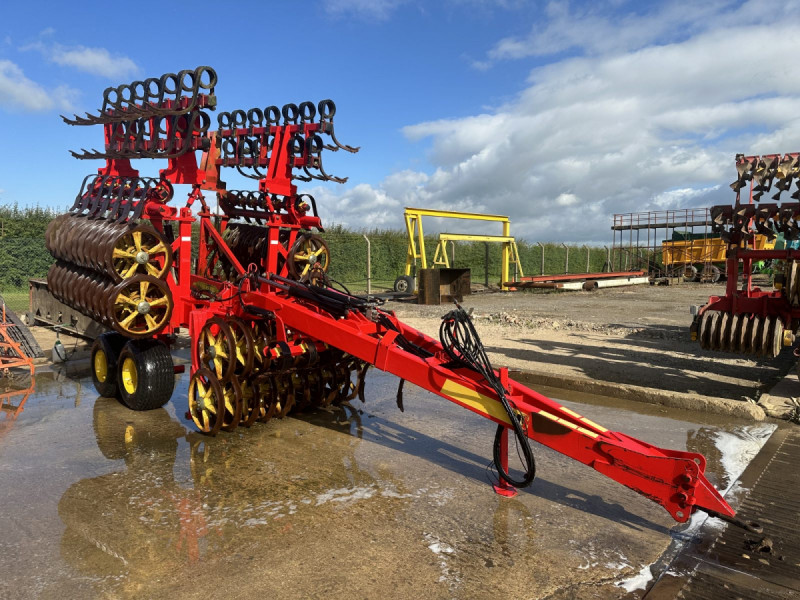 2009 Vaderstad  Rexuis Twin RST 630 