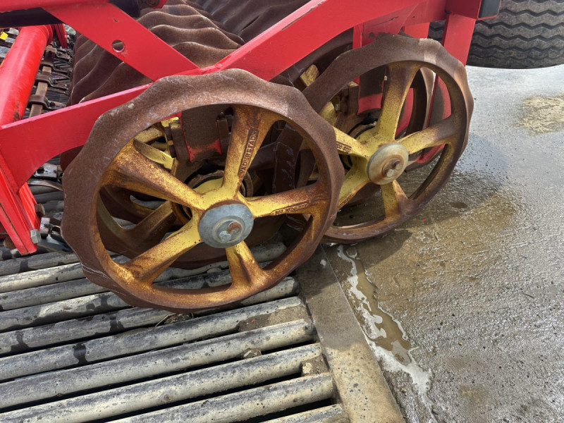 2009 Vaderstad  Rexuis Twin RST 630 