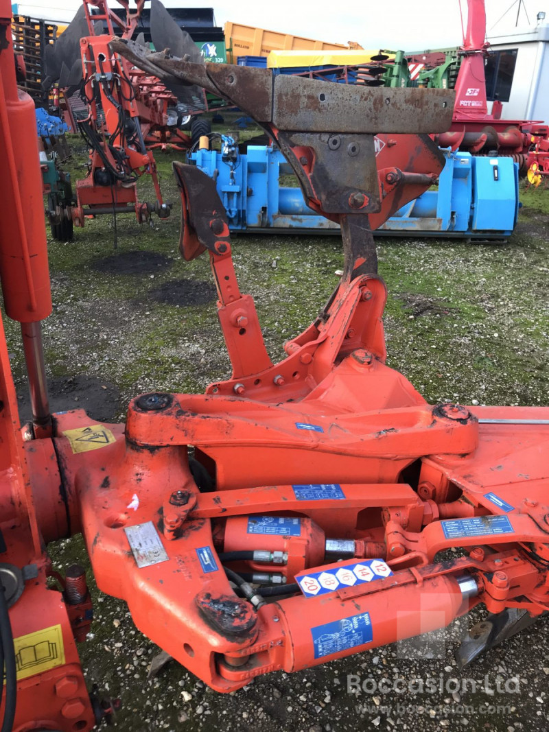 2010 Kuhn Varimaster 152