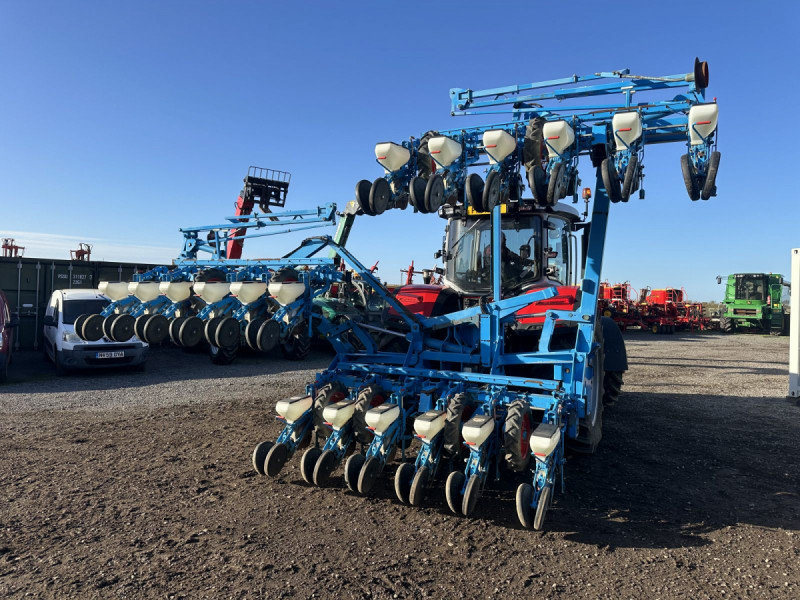 2010 Monosem  Meca V4 Drill beet drill 18 row mounted hydraulic folding