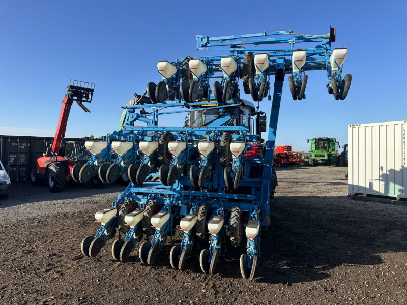 2010 Monosem  Meca V4 Drill beet drill 18 row mounted hydraulic folding