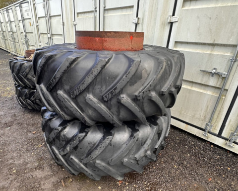 2010 Stocks AG  Ag 710/75R34 dual wheels Michelin tyres.