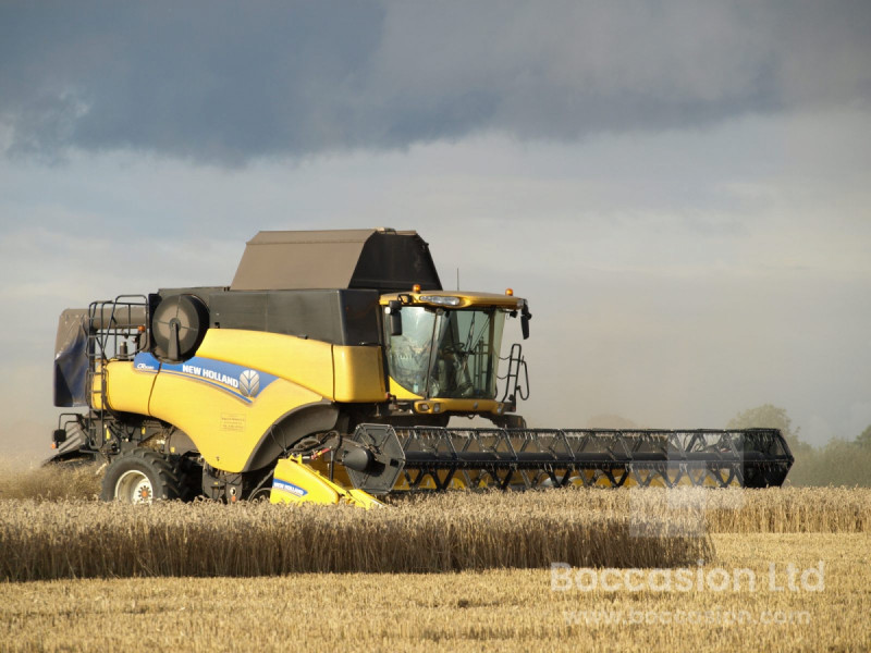 2013 New Holland CR9080 Smart tracks