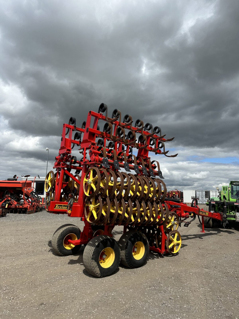 2013 Vaderstad  RST 630