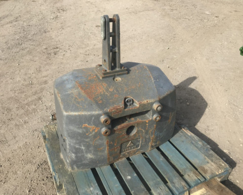 2015 AGCO 1500kg front weights