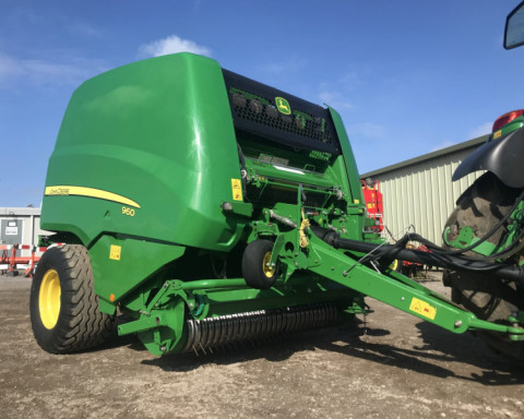 2015 John Deere 960