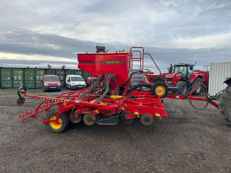 2015 Väderstad Rapid 600s Seed Drill