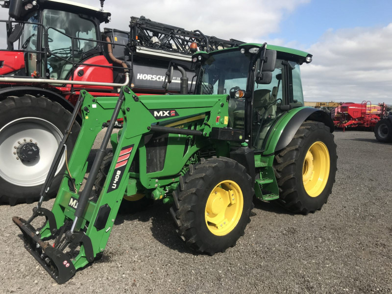 2017 John Deere 5100R