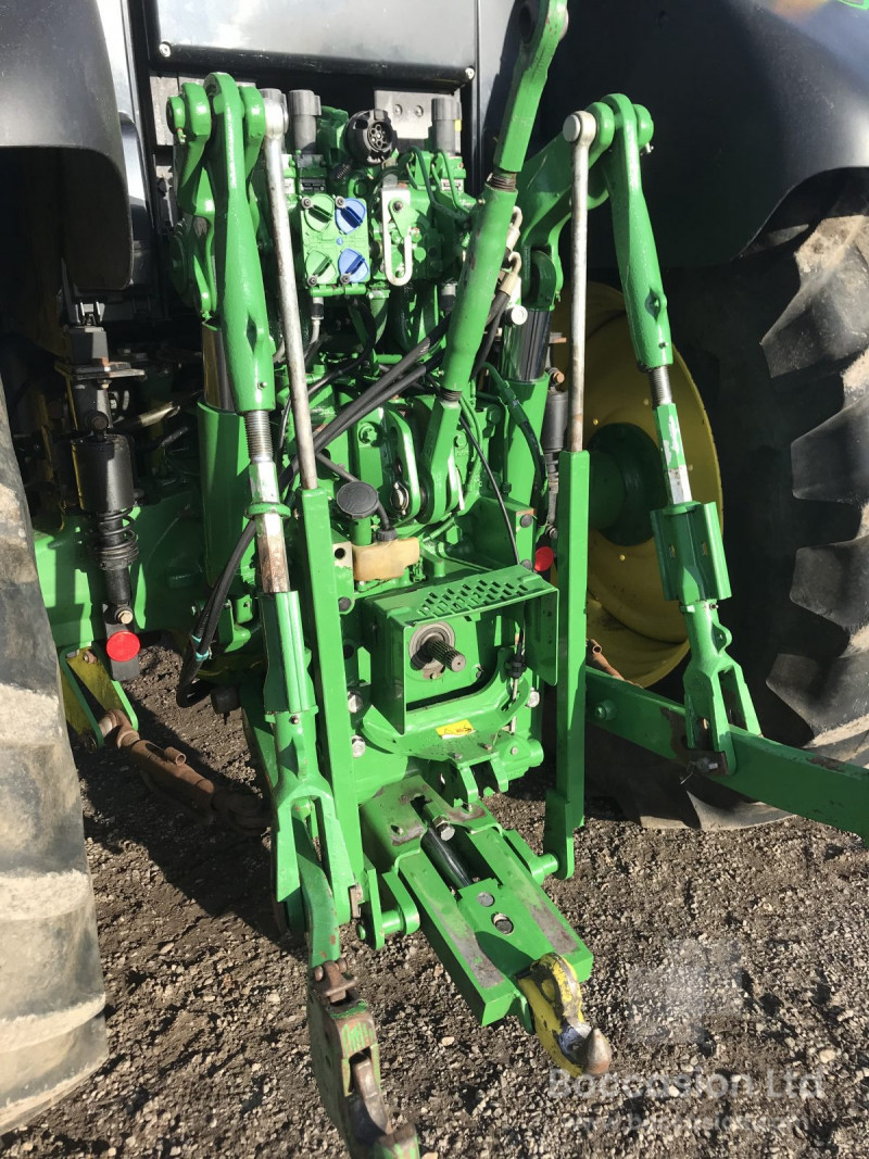 2017 John Deere 6155M