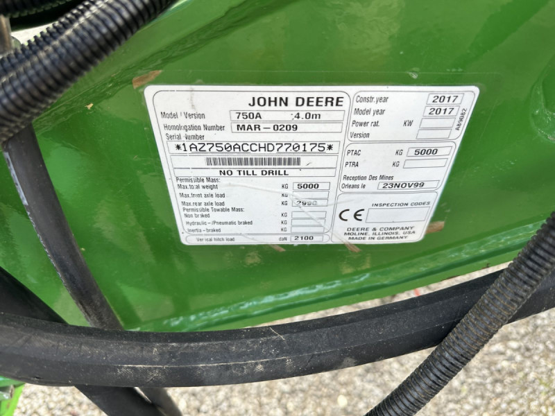 2017 John Deere 750A 4m