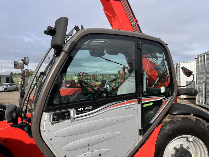 2017 Manitou MT 932