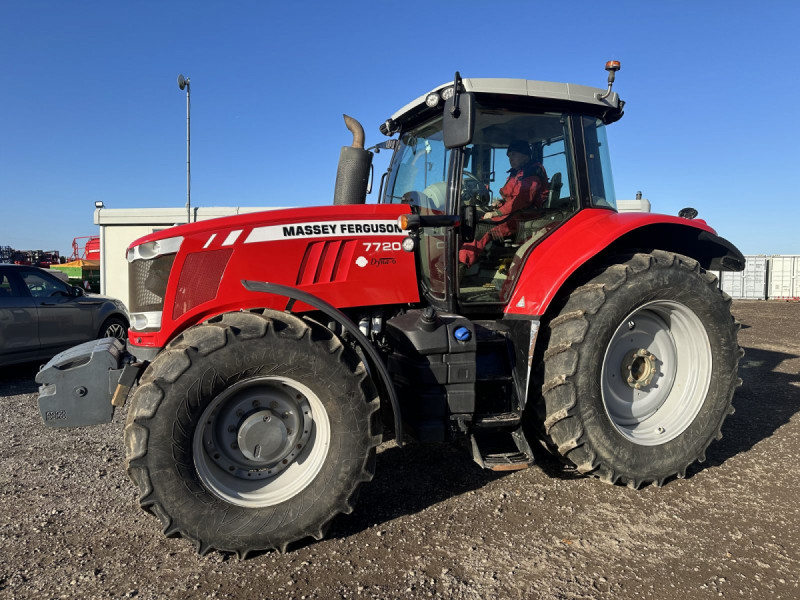 2017 Massey Ferguson 7720 Dyna 6 50km'h