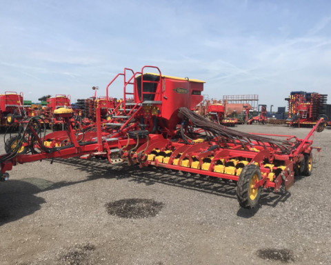 2017 Vaderstad  Rapid A 800S