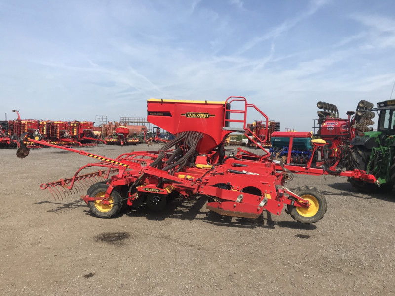 2017 Vaderstad  Rapid A 800S