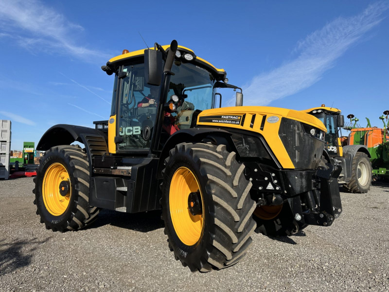 2019 JCB Fastrac 4220