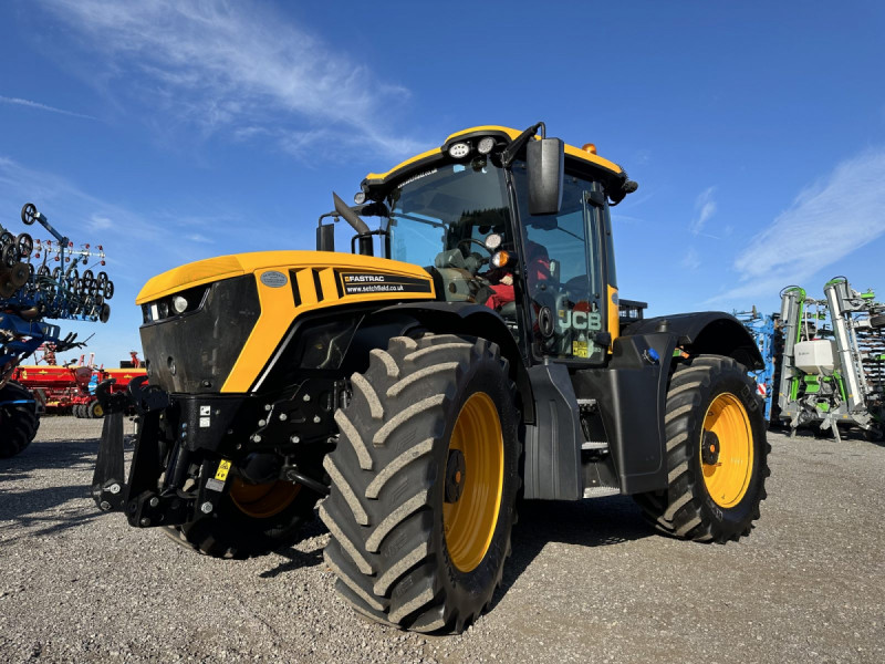 2019 JCB Fastrac 4220