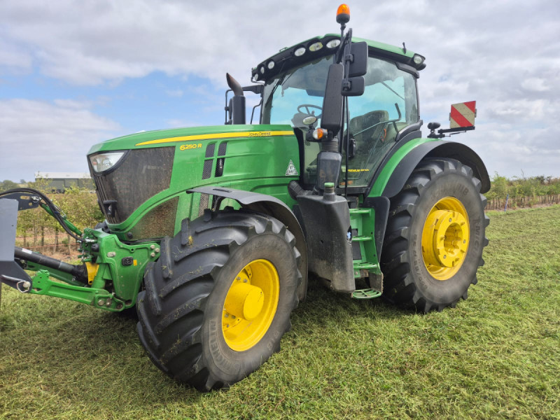 2019 John Deere 6250R