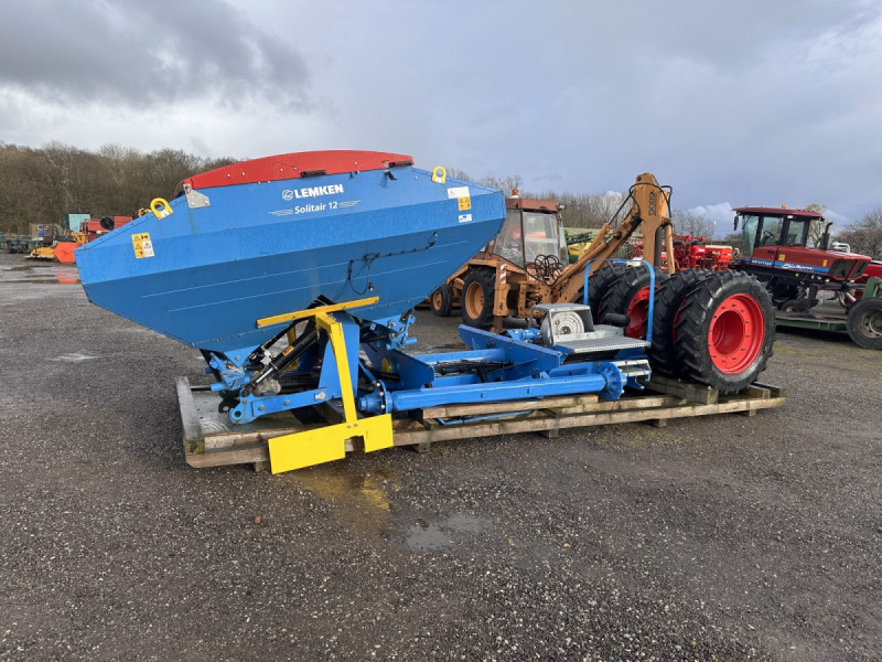 2022 Lemken Solitair 12 SW seed trailer kit.